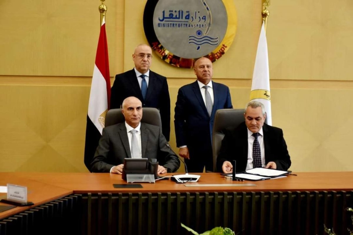 وزيرا النقل والاسكان يشهدان توقيع بروتوكول تعاون في مجالات النقل البري داخل المدن الجديدة