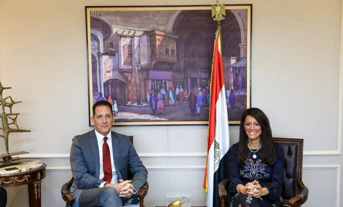 «المشاط» تعلن موافقة البرلمان على 4 اتفاقيات منح في مجالات استراتيجية ذات أولوية بقيمة 61.7 مليون دولار