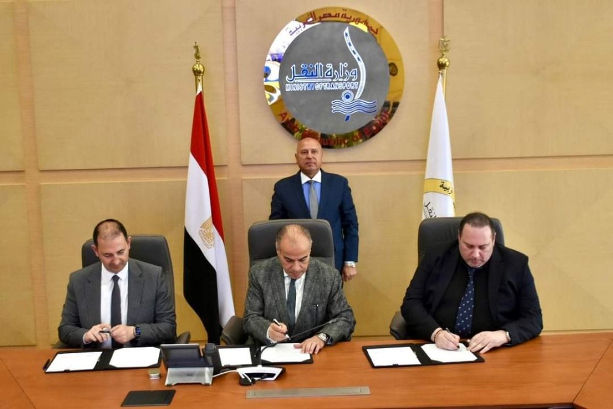 وزير النقل يشهد توقيع تعاون  لإنشاء منطقة صناعية لوجيستية تركية بالمنطقة الإقتصادية بجرجوب