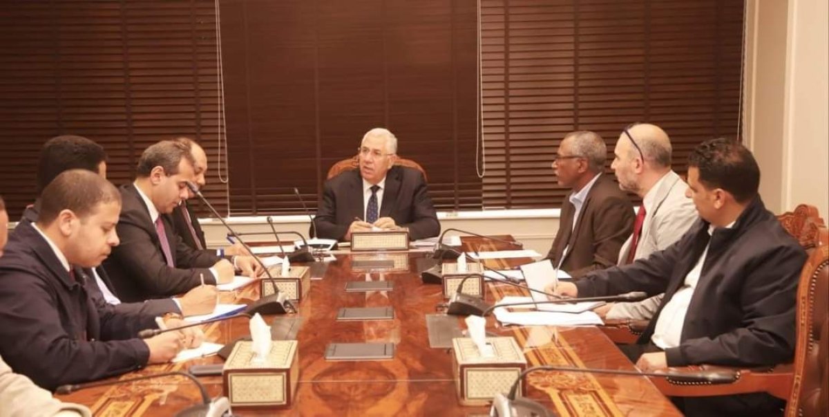 وزير الزراعة يبحث مع بعثة «الايفاد» الموقف التنفيذي لمشروع الاستثمارات الزراعية المستدامة