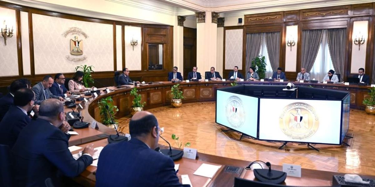 رئيس الوزراء يتابع جهود فض التشابكات المالية بين عدد من الجهات