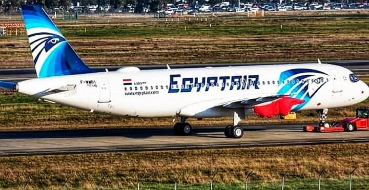 مصر للطيران تلغي جميع رحلاتها إلى السودان 