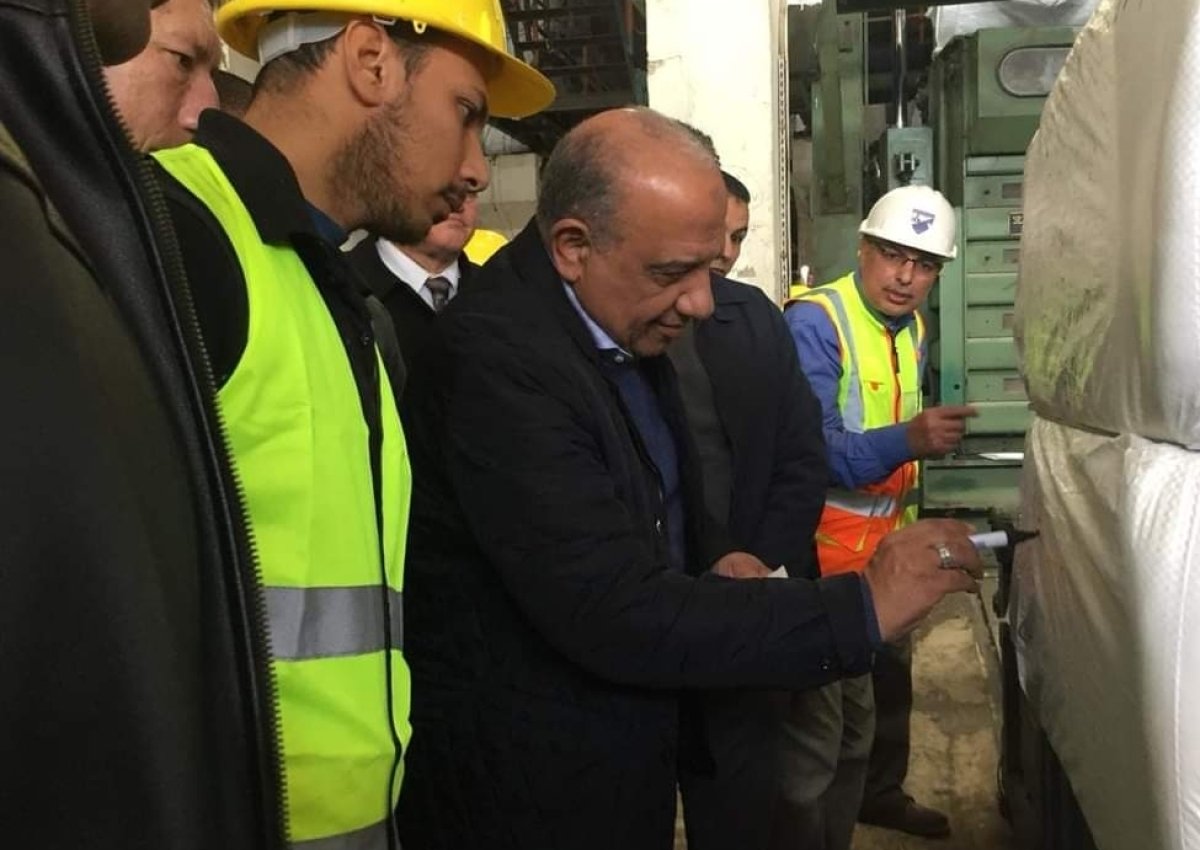 تفاصيل تصدير أول شحنة من إنتاج《مصر للحرير الصناعي》بكفر الدوار