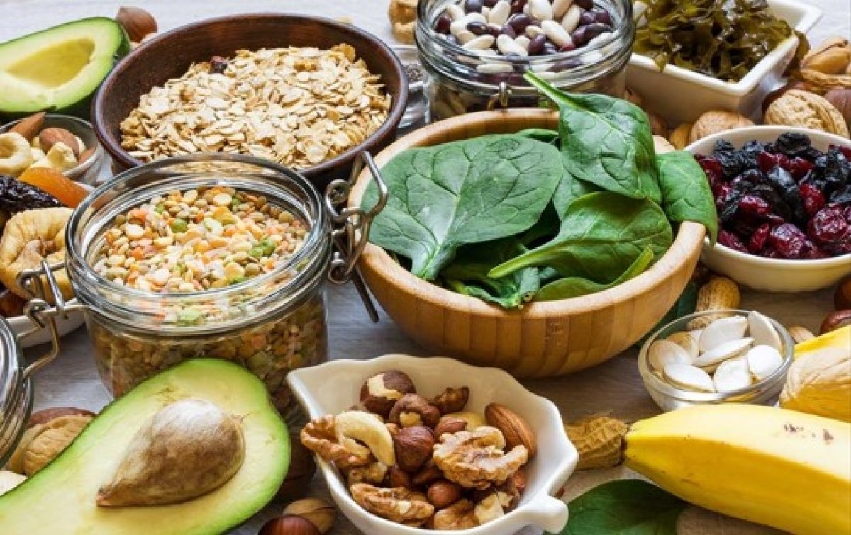 «لو بتدور على الزنك».. 10 أطعمة تقوي المناعة وتعزز وظائف الجسم