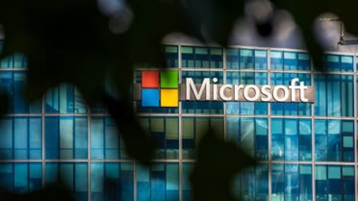  «مايكروسوفت» ستستثمر نحو 3 مليارات دولار لتعزيز الذكاء الاصطناعي باليابان