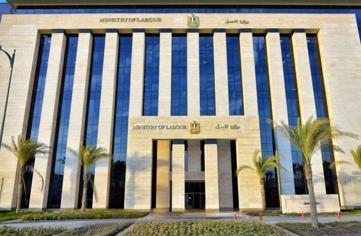 لتقديم الخدمات إلكترونيًا للمواطنين.. خطة وزارة العمل للإنتهاء من منظومة التحول الرقمي  