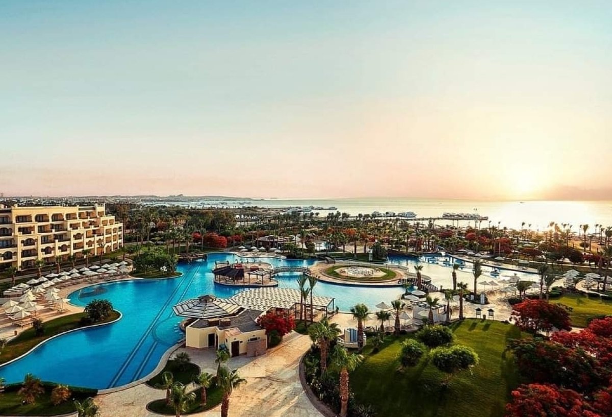 إلزام المنشآت الفندقية والأنشطة البحرية بالبحر الأحمر بالحصول على شهادة《الممارسات الخضراء》