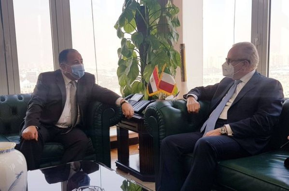وزير المالية.. فى لقائه بالسفير الإيطالي: الاقتصاد المصرى مستقر ومازال قادرًا على مواجهة "كورونا"