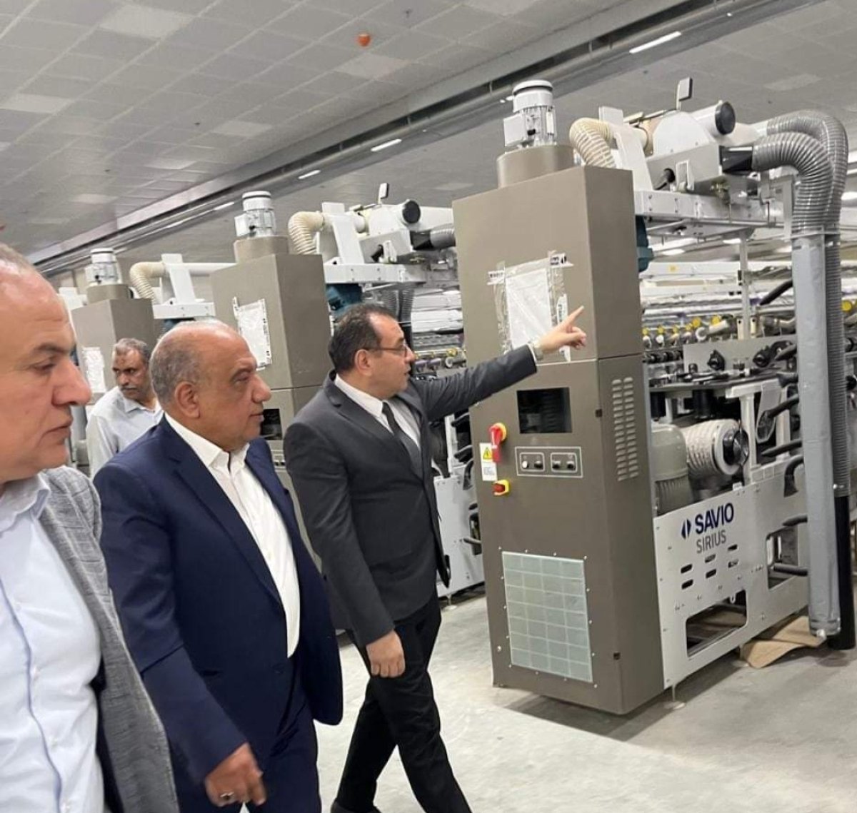 《عصمت》يتفقد مصانع شركة مصر للغزل والنسيج بالمحلة الكبرى