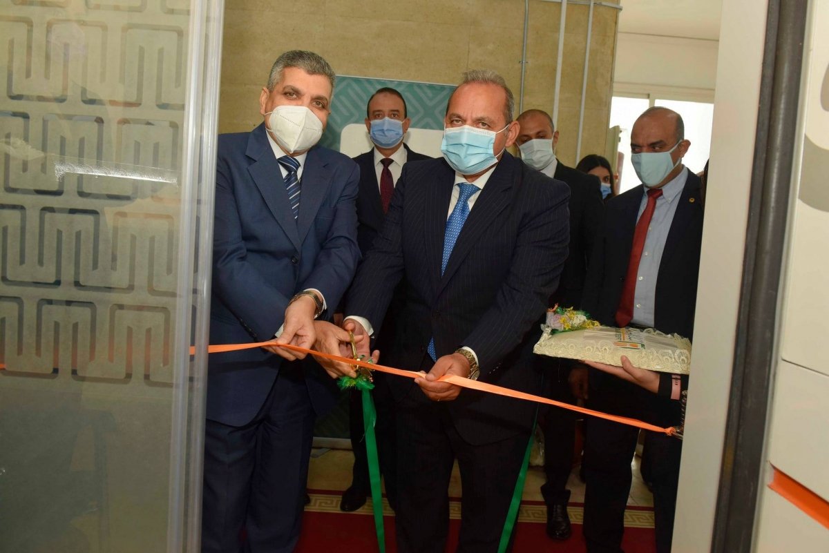 رئيس هيئة قناة السويس يفتتح فرع البنك الأهلي المصري داخل مبنى الإرشاد بالإسماعيلية