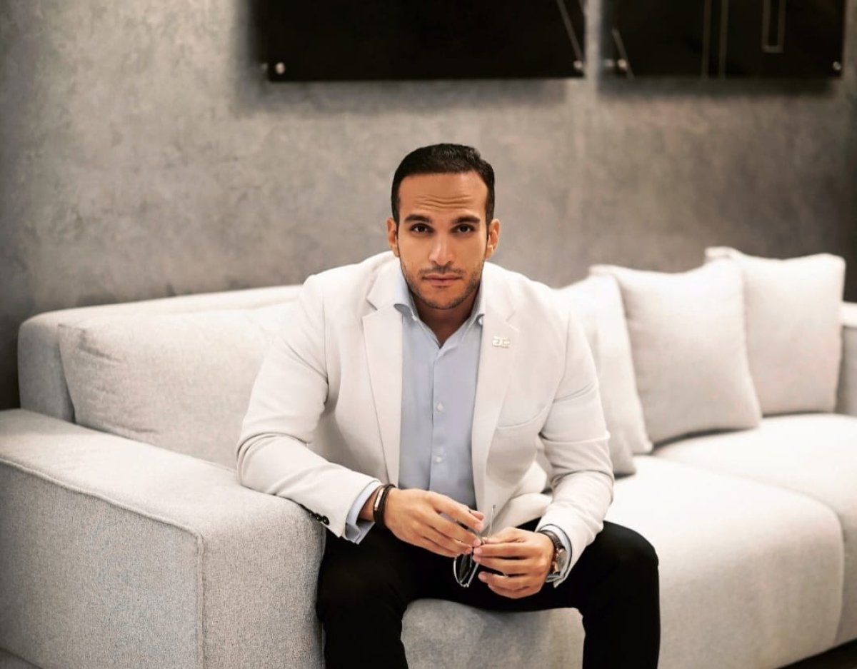 بمشاركة عبدالرحمن عصام رائد الأعمال ورئيس AE Media Production.. شراكة استراتيجية بخبرات عالمية مع «المنارة للتطوير»