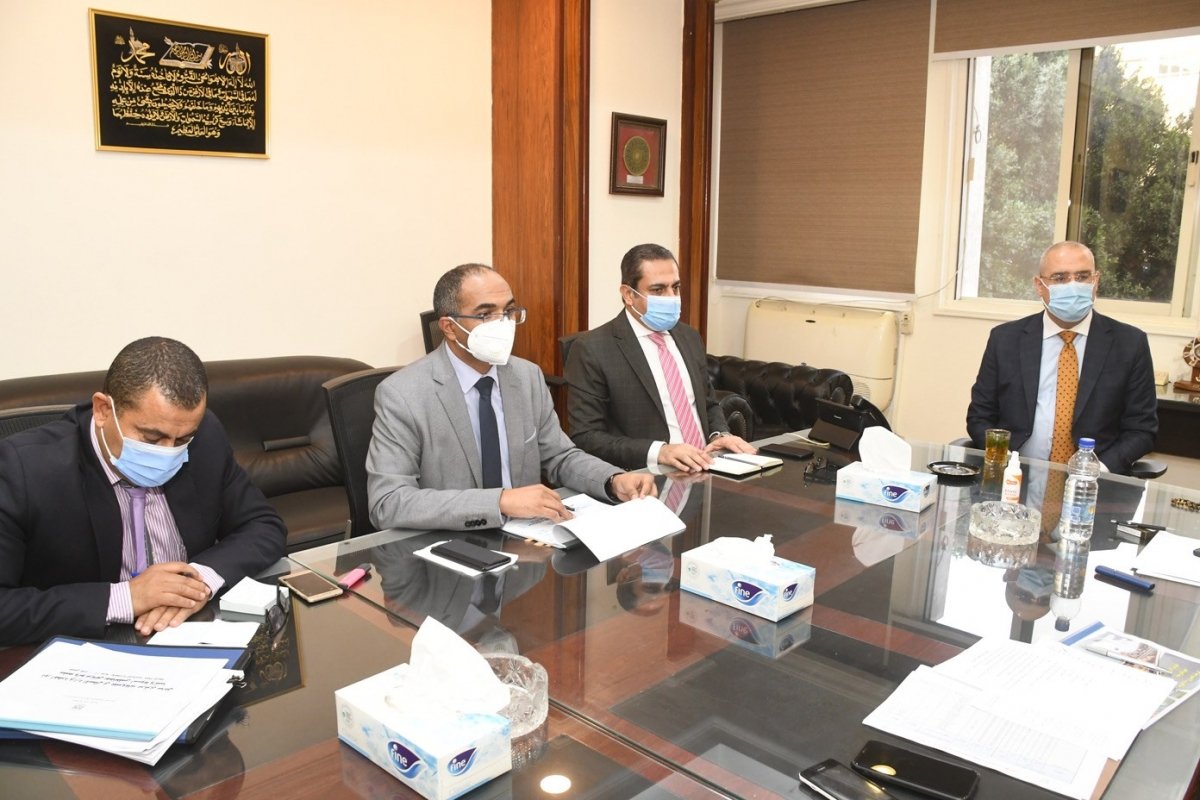 وزير الإسكان يستعرض آليات تنفيذ المرحلة الثانية من مبادرة "حياة كريمة" لتطوير 1500 قرية بالمحافظات