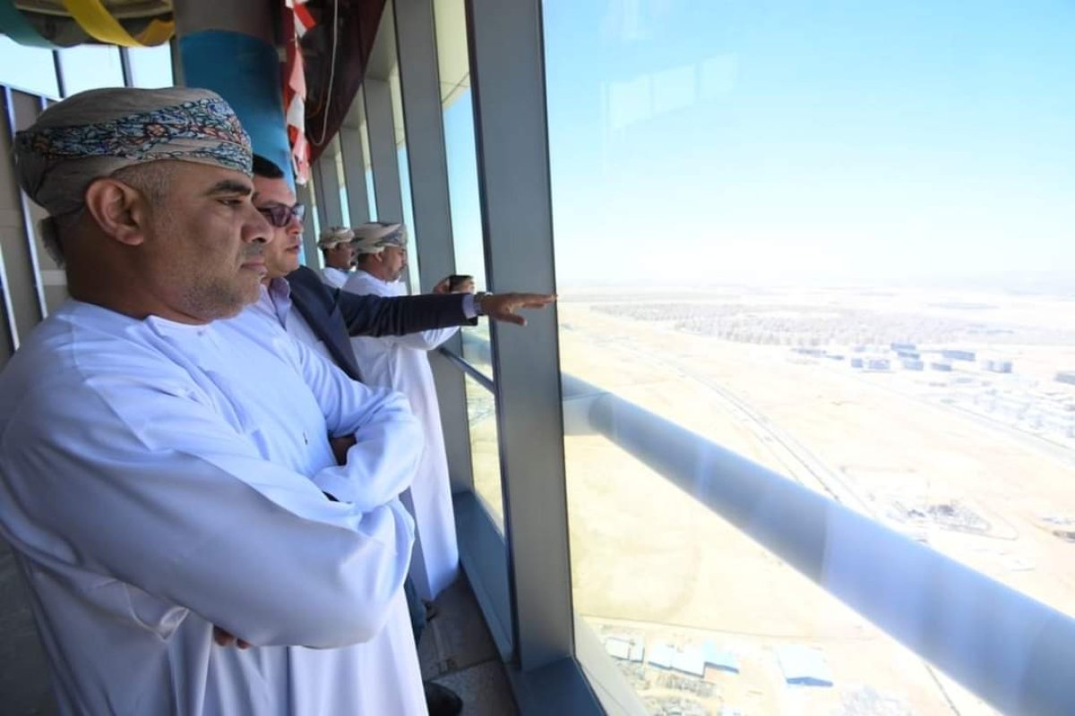 وزير الإسكان بسلطنة عمان والوفد المرافق له يزورون مشروعات العاصمة الإدارية الجديدة للاطلاع على التجربة العمرانية المصرية