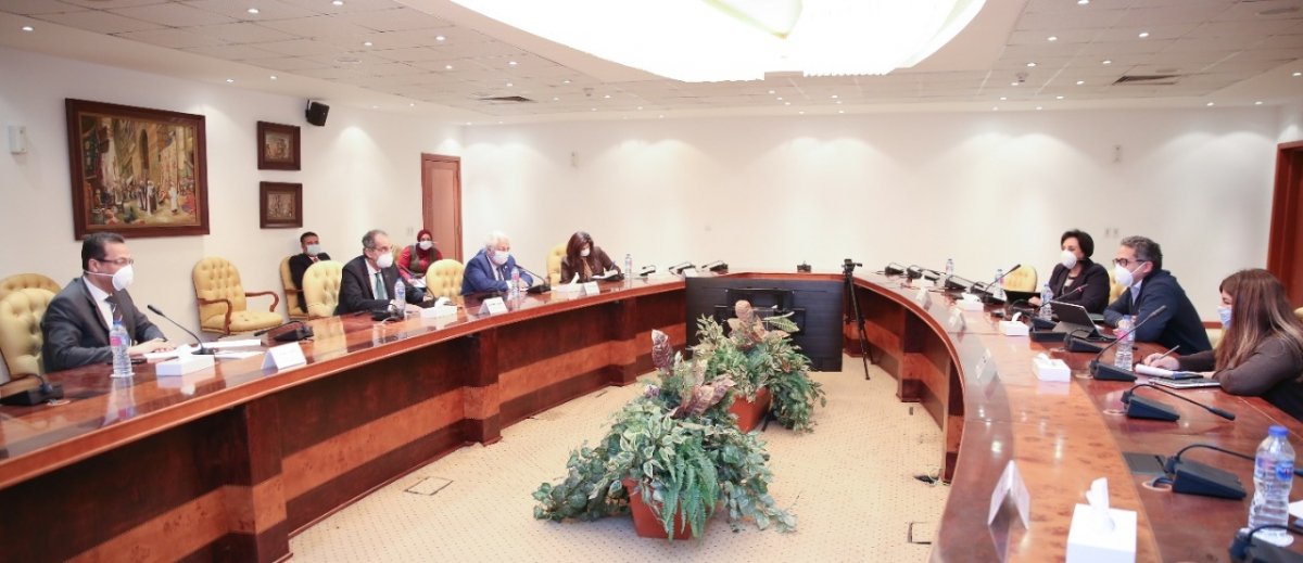 وزيرا السياحة والآثار والاتصالات وتكنولوجيا المعلومات: تفعيل خط ساخن لتلقي شكاوى واستفسارات العاملين بالقطاع السياحي