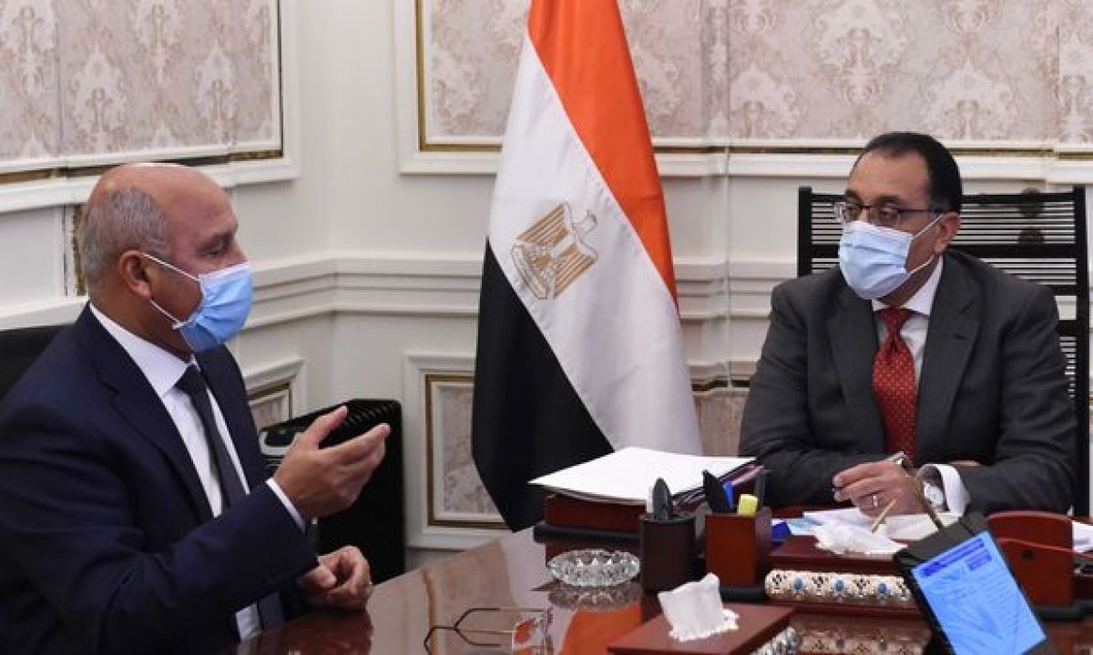 وزير النقل: 114 مليار جنيه تكلفة مشروعات تطوير نظم الإشارات والازدواج والخطوط الجديدة