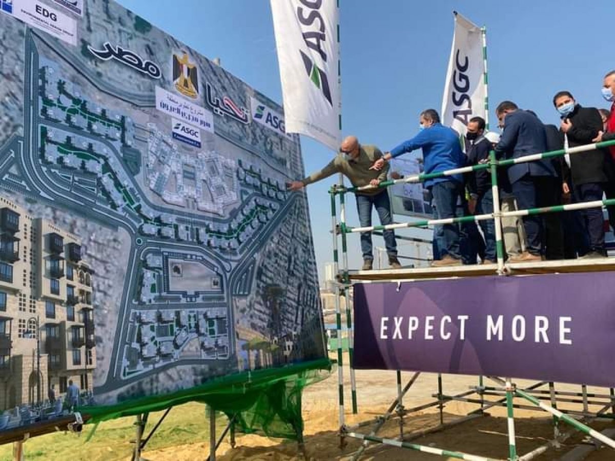 وزير الإسكان يتفقد مشروعى تطوير منطقتى "سور مجرى العيون" و"مثلت ماسبيرو"