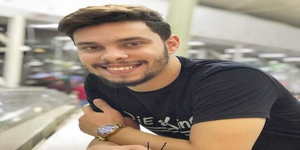 اليوتيوبر أحمد حسن: لم أوقع على إيصالات أمانة.. وسأقاضي المواقع التي نشرت الخبر