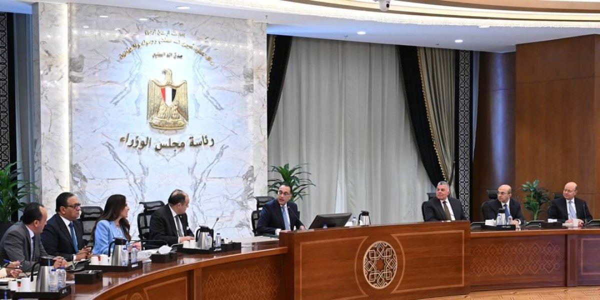 رئيس الوزراء يلتقي أعضاء غرفة التجارة والصناعة الفرنسية 