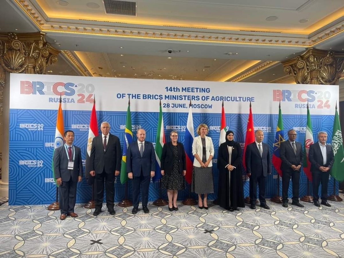 أمام تجمع البريكس.. وزير الزراعة يؤكد على مبادرة مصر بانشاء منطقة لوجيستية لتخزين وتوزيع الحبوب