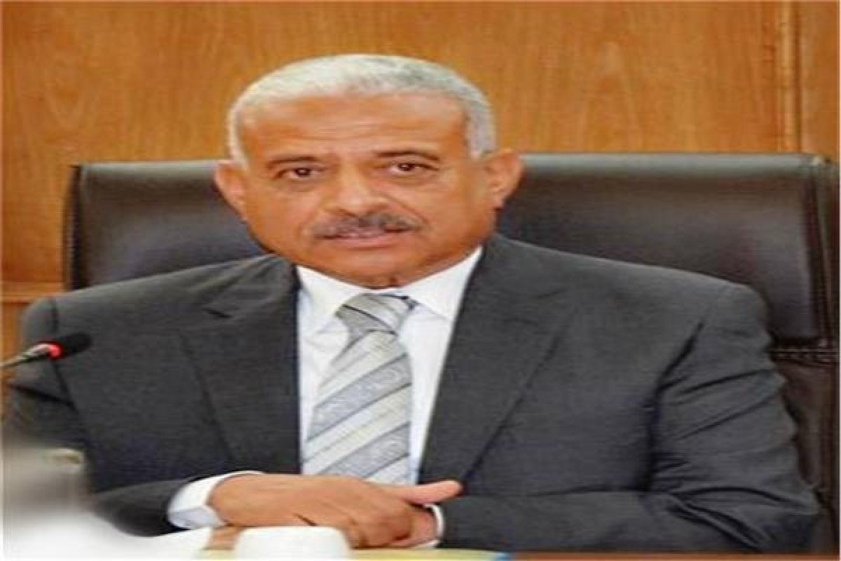 تعيين الفريق أول عبد المجيد صقر وزيراً للدفاع