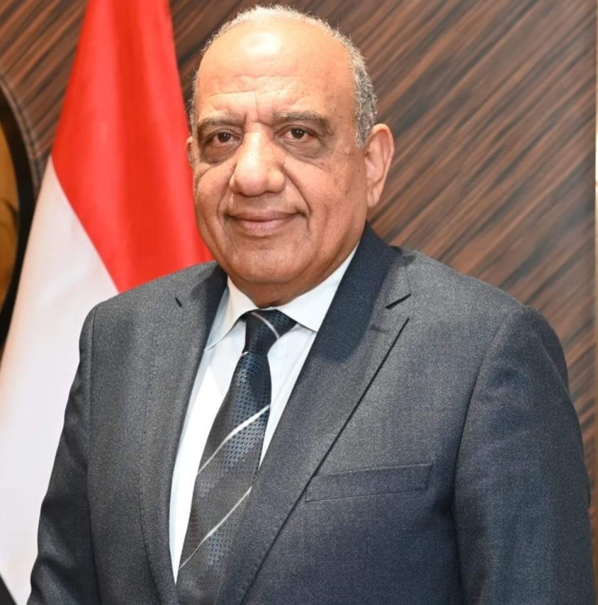 السيرة الذاتية لوزير الكهرباء بعد أداء اليمين الدستورية أمام الرئيس السيسي 