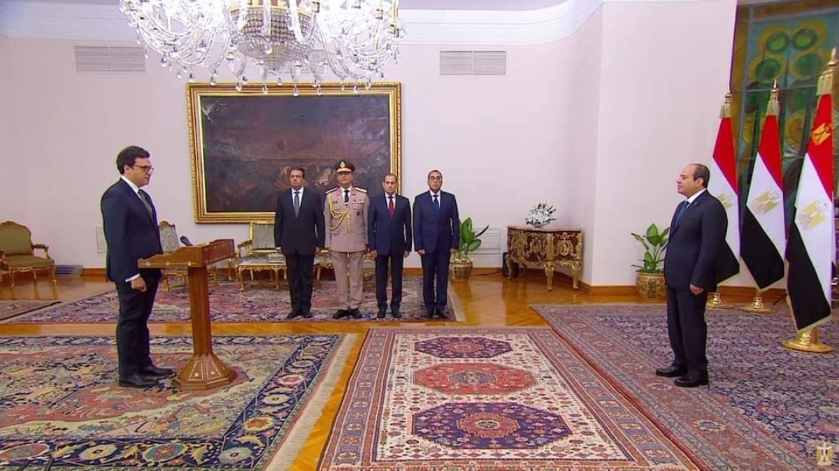 أحمد هنو عقب أداء اليمين الدستورية وزيرا للثقافة: بناء الشخصية المصرية أولوية 