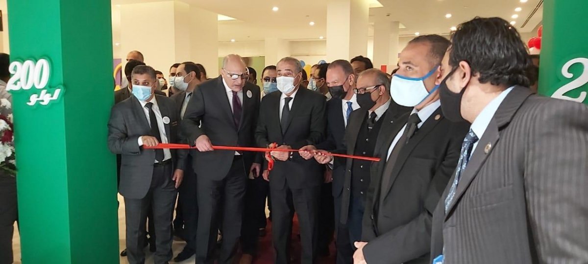 باستثمارات 165مليون جنيه.. وزير التموين يفتتح فرع جديد لمجموعة اللولو الدولية 