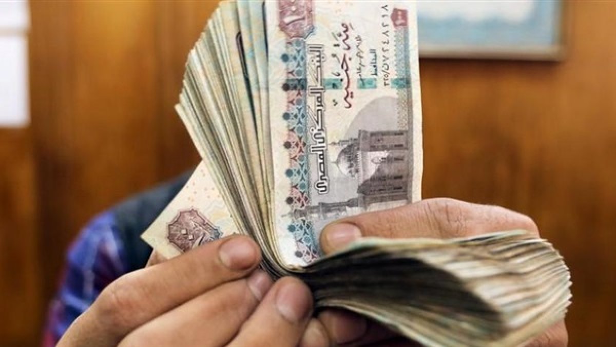 القبض على 8 تجار مخدرات حاولوا غسل 80 مليون جنيه في العقارات بمطروح