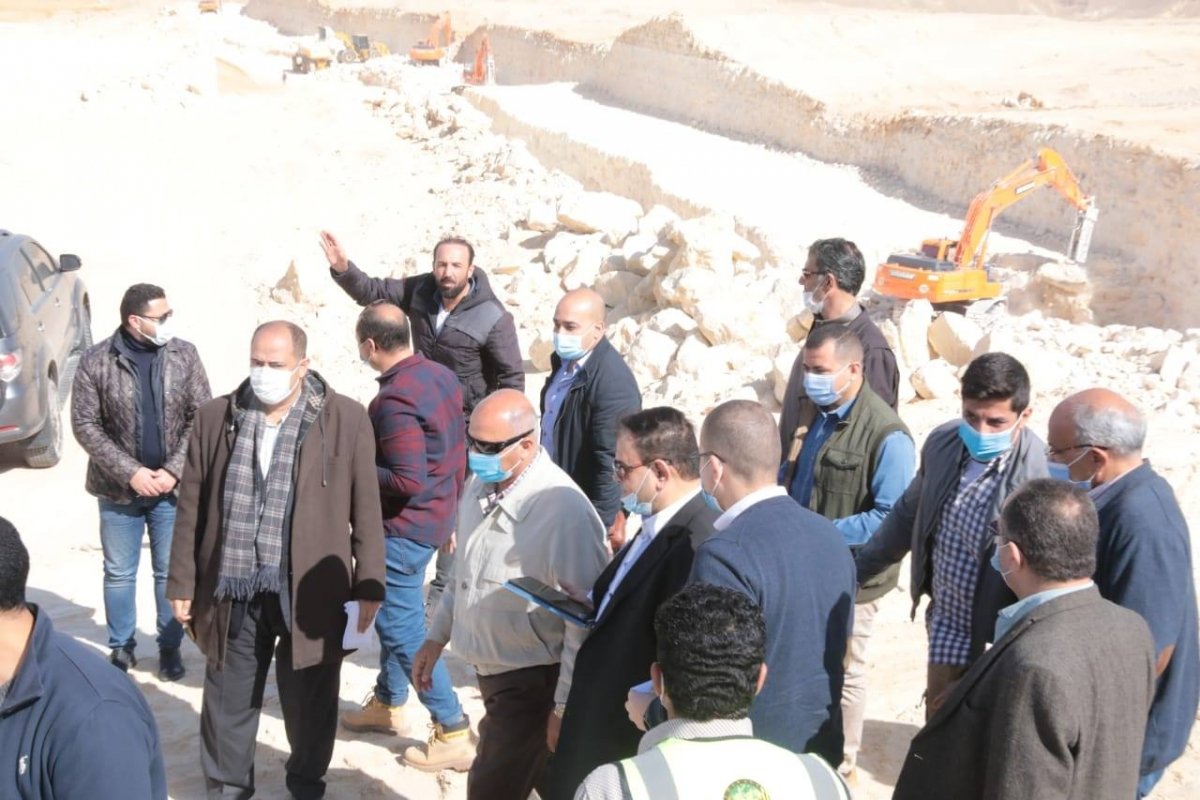 وزير النقل يتابع أعمال تنفيذ القطار الكهربائي السريع العين السخنة- العلمين الجديدة 