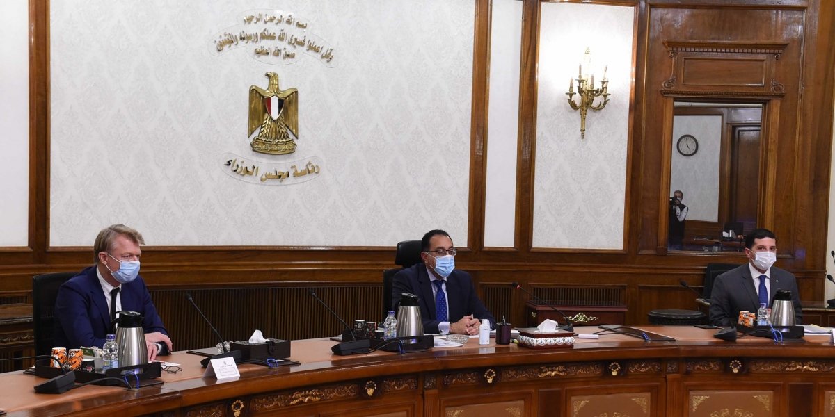 رئيس الوزراء يلتقى الرئيس التنفيذي ومؤسس شركة " CTP" المتخصصة في إقامة مجمعات الأعمال