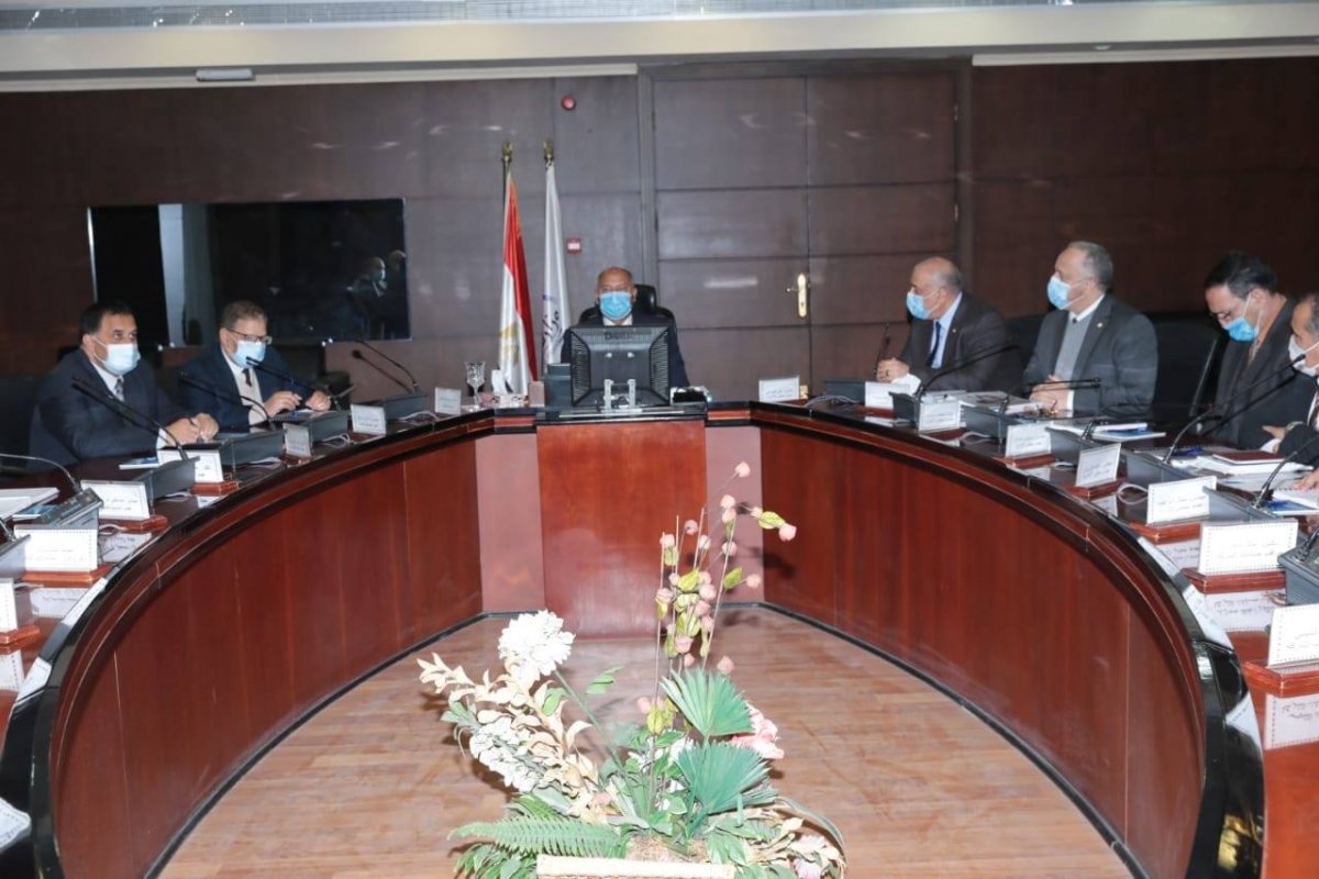 وزير النقل يترأس إجتماع الجمعية العمومية لإدارة وتشغيل مترو الأنفاق عن السنه المالية المنتهية فى 19/2020