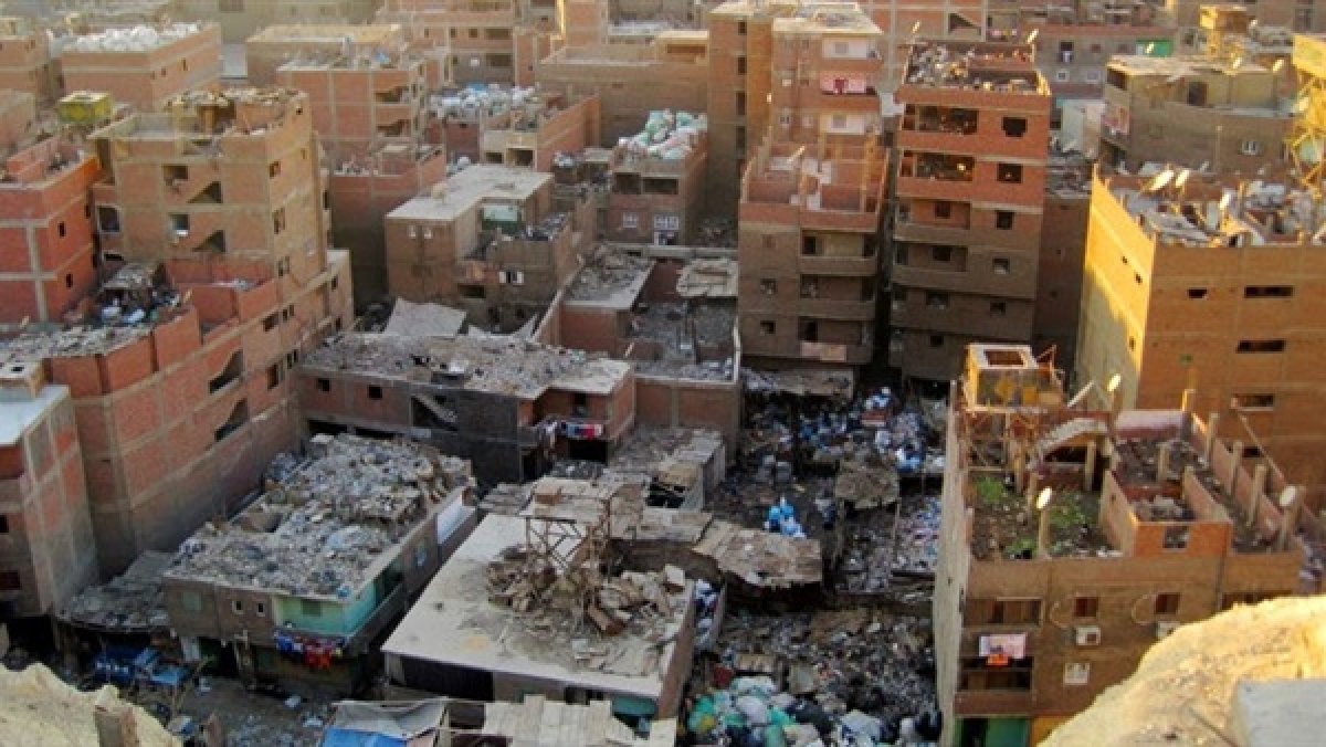 تعرف على حقيقة تهجير أهالي "مدينة الأمل" "عزبة الهجانة" سابقاً من منازلهم لتطوير المنطقة