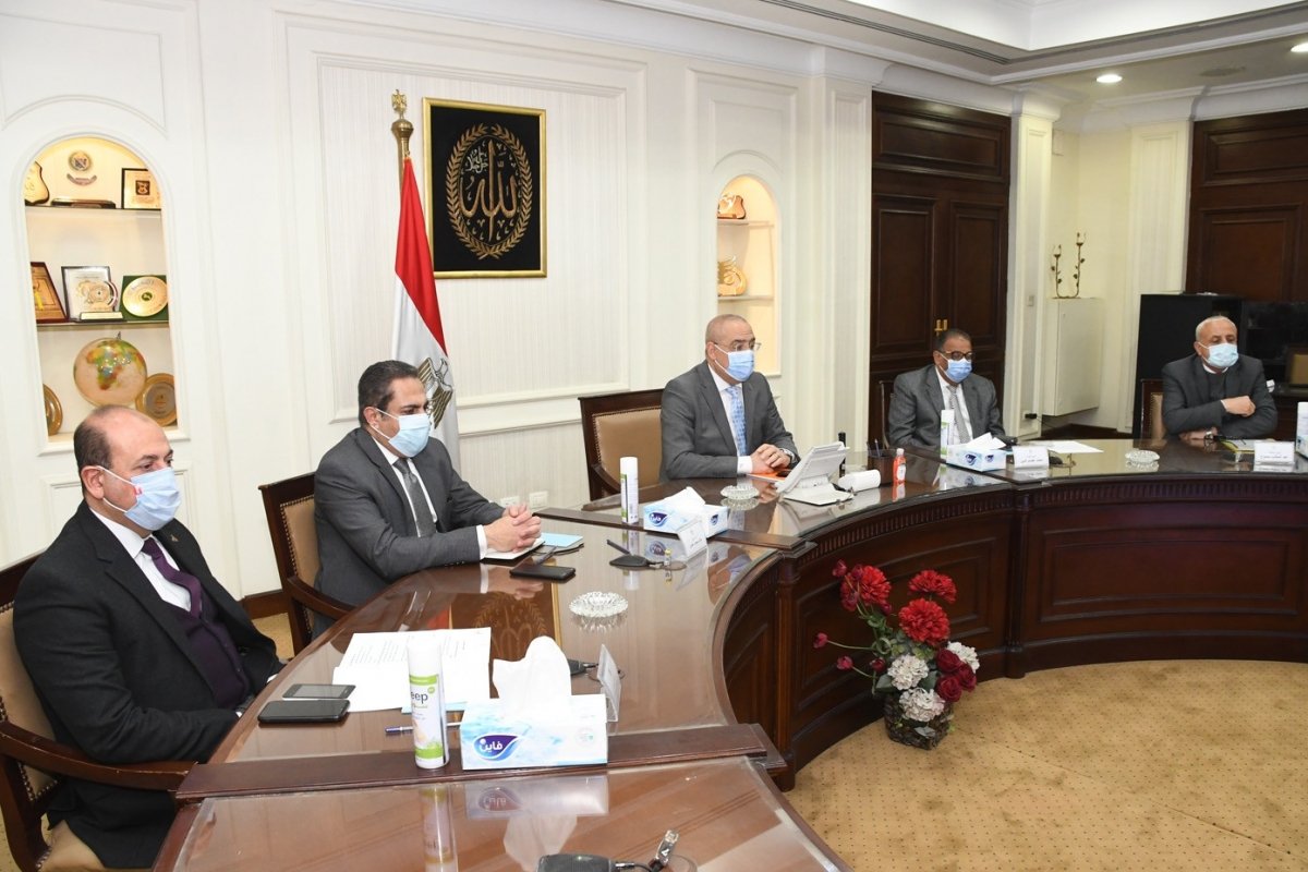 وزير الإسكان يتابع إعداد الرسومات التنفيذية لمشروع "جبال سيناء.. موقع التجلى الأعظم بمدينة سانت كاترين"