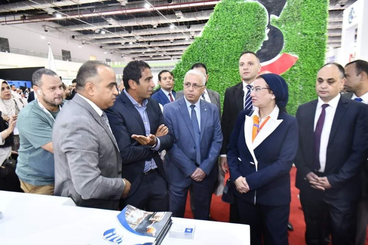 وزيرة البيئة تفتتح معرض الشرق الأوسط الدولي لصناعة الورق و الكرتون والصناعات التحويلية 