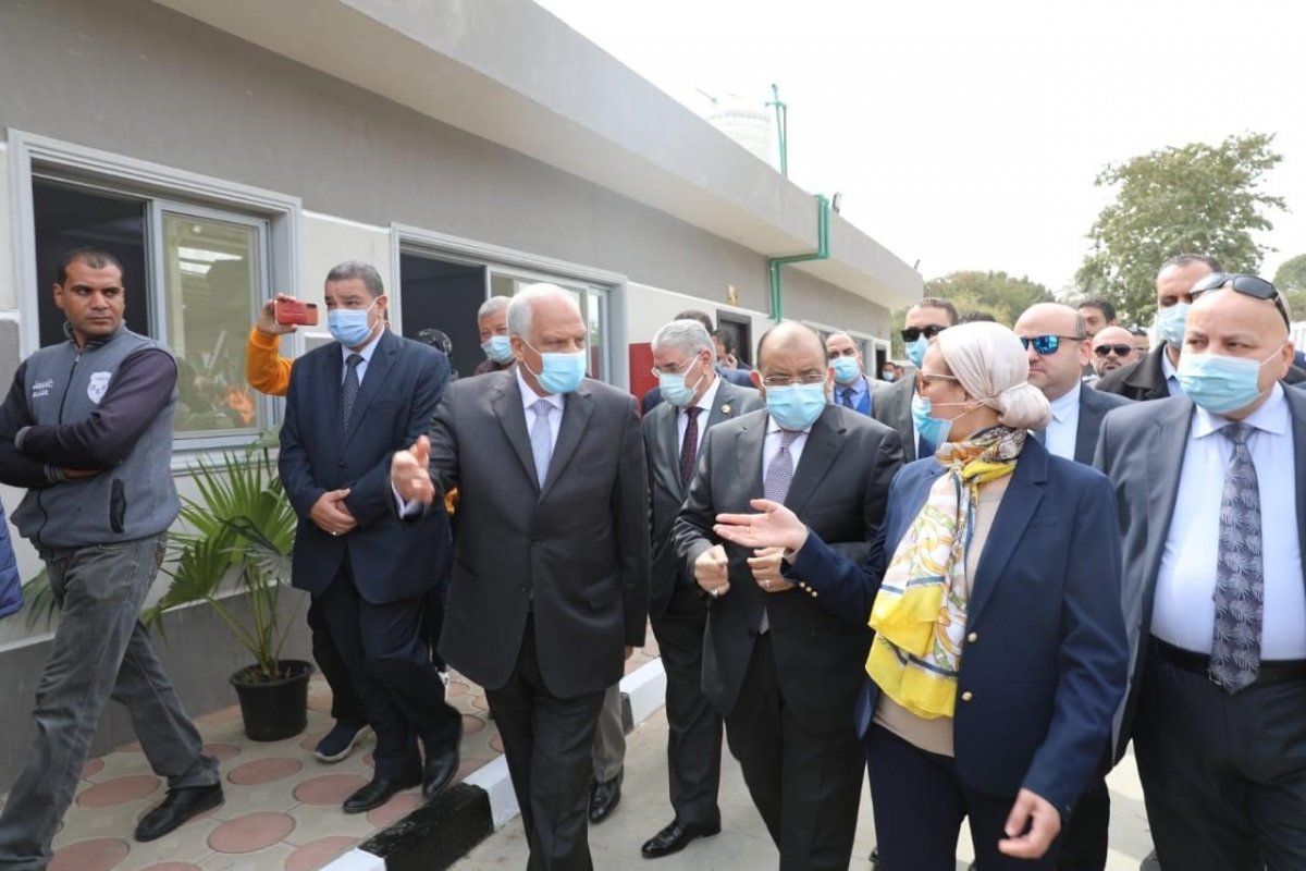وزيرا البيئة والتنمية المحلية ومحافظ الجيزة يفتتحون المحطة الوسيطة للمخلفات بالبراجيل بالجيزة