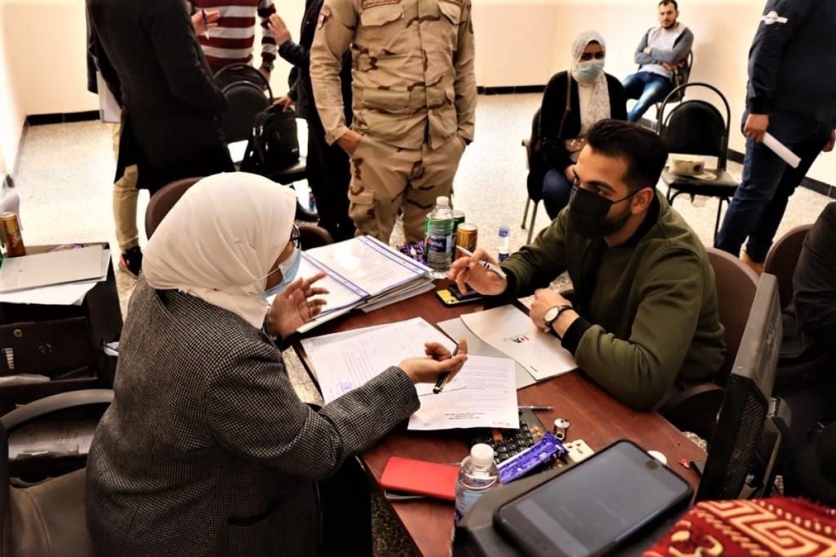 تنفيذا للمبادرة الرئاسية.. وزيرة التجارة والصناعة تعلن بدء تسليم الدفعة الأولى من الوحدات الصناعية للمستثمرين بالمجمعات الجديدة 