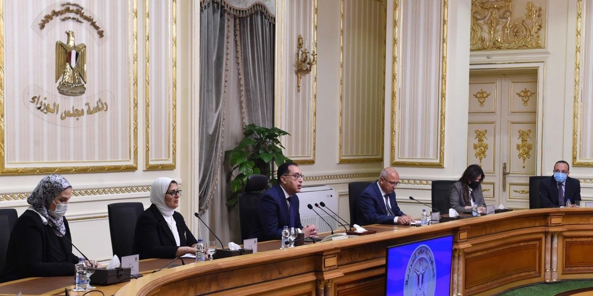 خلال مؤتمر صحفي بمجلس الوزراء..مدبولى: الرئيس وجّه بسرعة صرف التعويضات الملائمة لأسر المتوفين والمصابين بحادث قطاري سوهاج