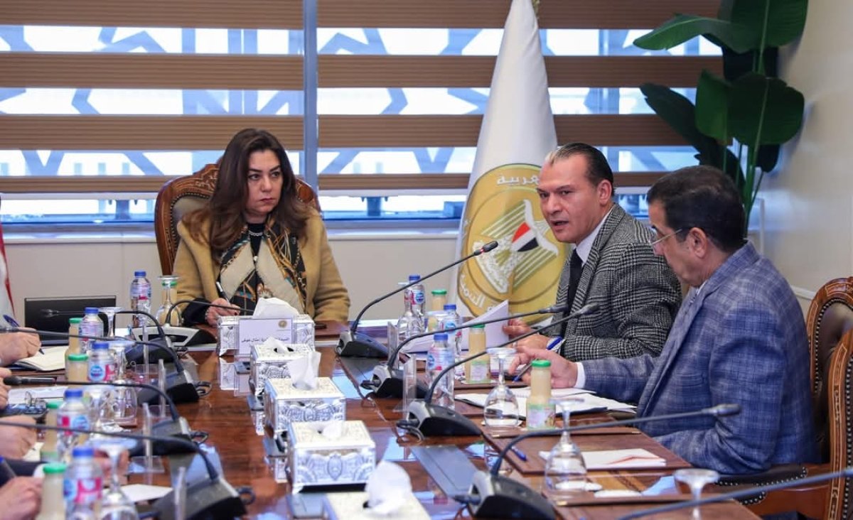 وزيرة التنمية المحلية جهود التوسع في نموذج "سوق اليوم الواحد" وتوفير السلع بأسعار مخفضة بالإسكندرية