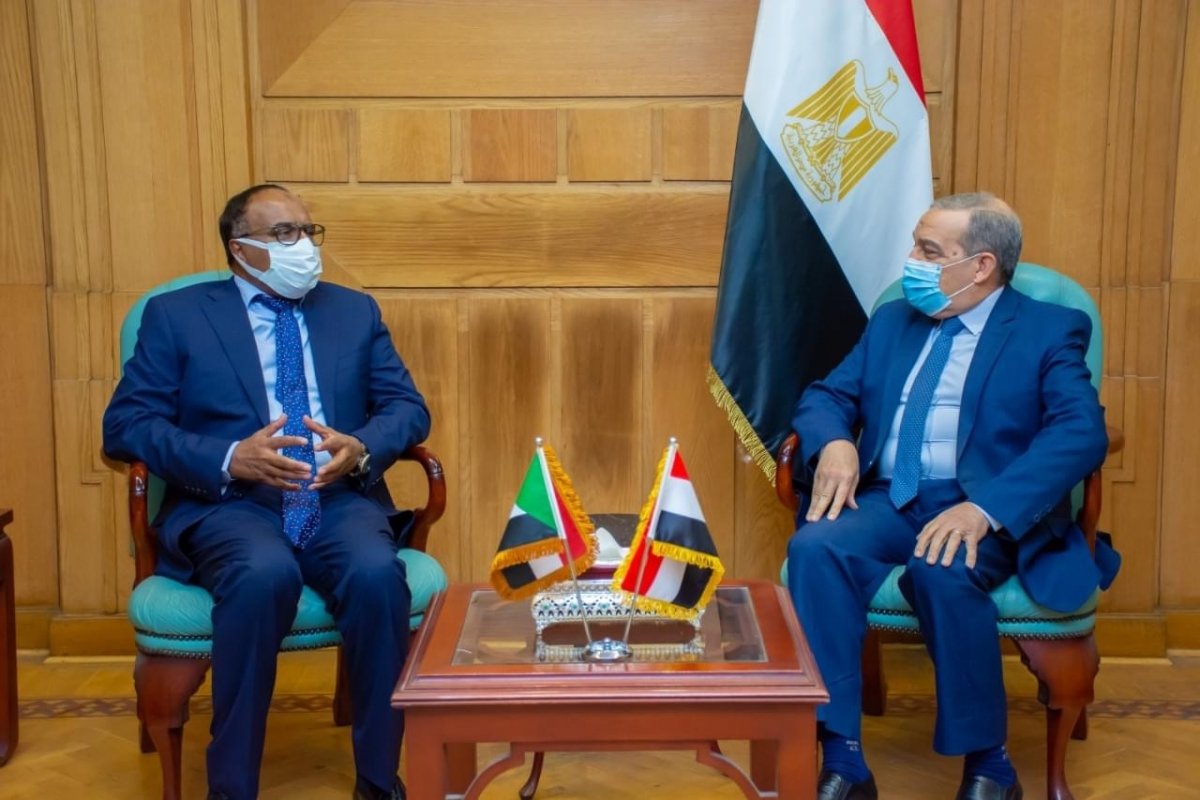 وزير الدولة للإنتاج الحربى يبحث مع مدير عام منظومة الصناعات الدفاعية بالسودان سبل تعزيز التعاون المشترك