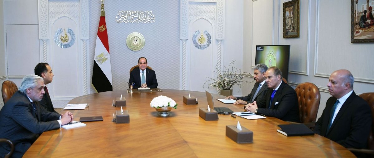 الرئيس السيسي يبحث مع الحكومة والمتحدة ترتيبات احتفالية المتحف المصري الكبير