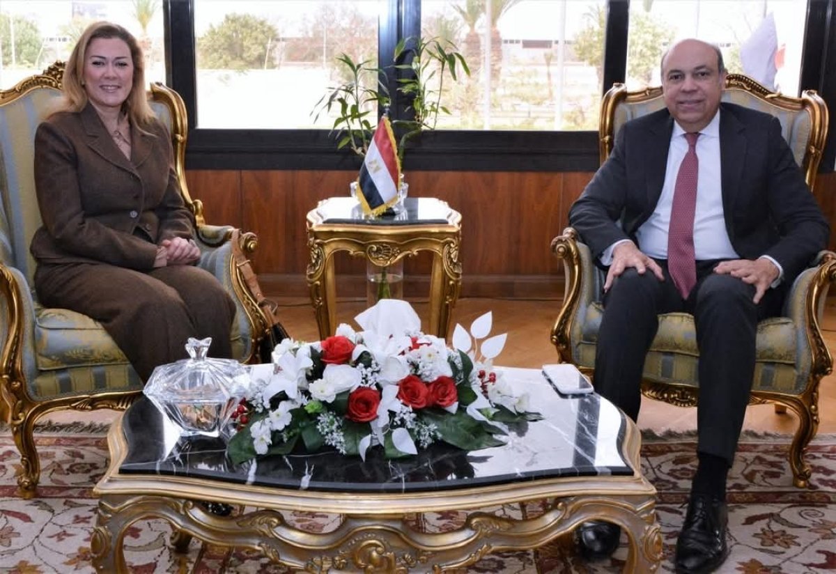 وزير الطيران يبحث مع الأكاديمية الوطنية للتدريب سُبل التعاون المشترك لتأهيل الكوادر البشرية وتطوير مهاراتهم الفنية