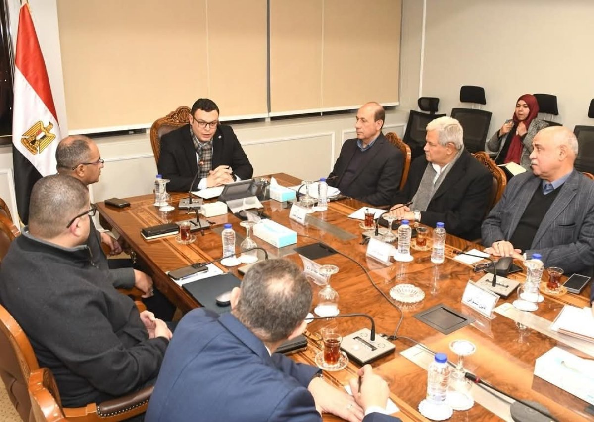 وزير الإسكان يعقد اجتماعه الدوري لمتابعة موقف تنفيذ مشروعات المبادرة الرئاسية حياة كريمة»