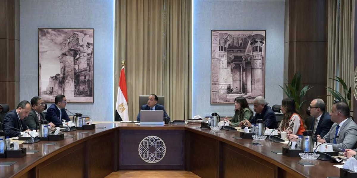 رئيس الوزراء يتابع خطوات وإجراءات تعظيم الاستفادة من منطقة "مربع الوزارات".. وطرحها للقطاع الخاص