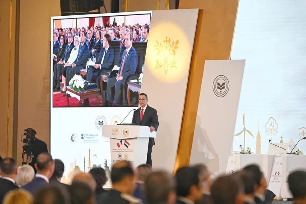 الاستثمارات الفرنسية الحالية في مصر تبلغ حوالي 7.7 مليار دولار من خلال 180 شركة فرنسية توفر نحو 50 ألف فرصة عمل