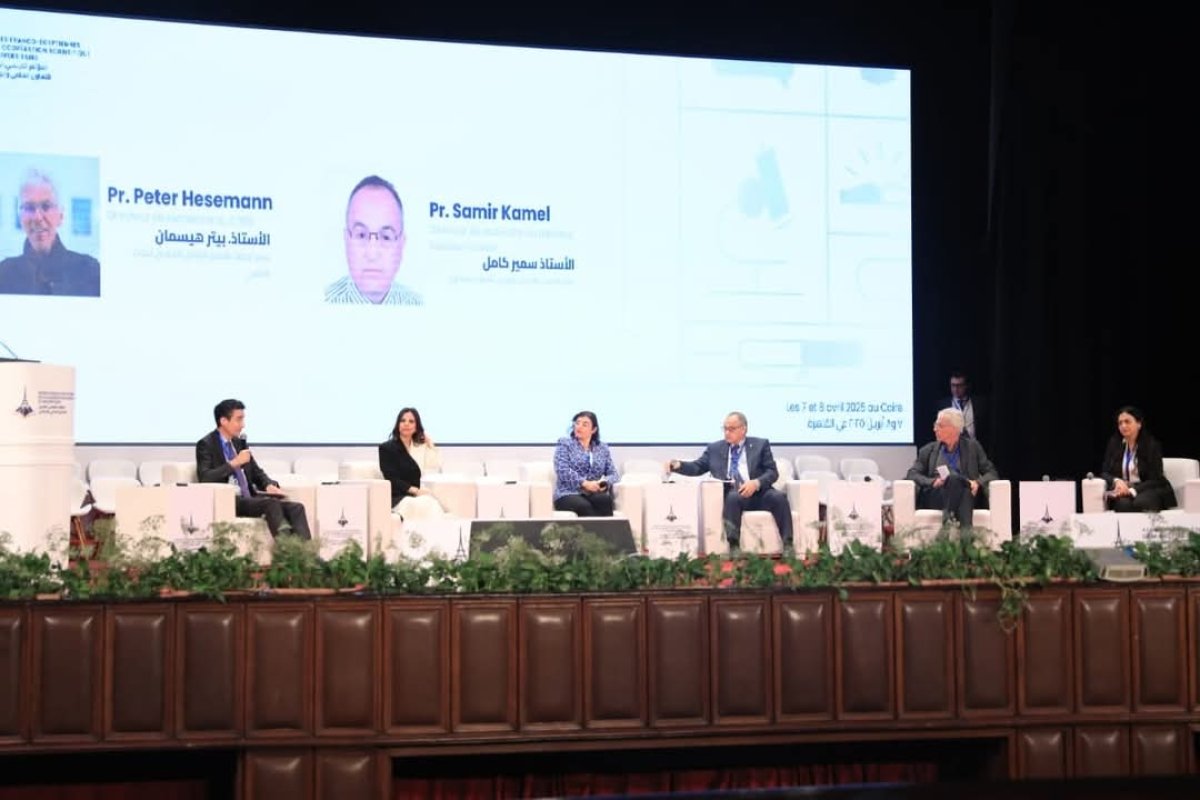 وزيرا التعليم العالي المصري والفرنسي يشهدان توقيع 42 بروتوكول تعاون بين الجامعات المصرية والفرنسية