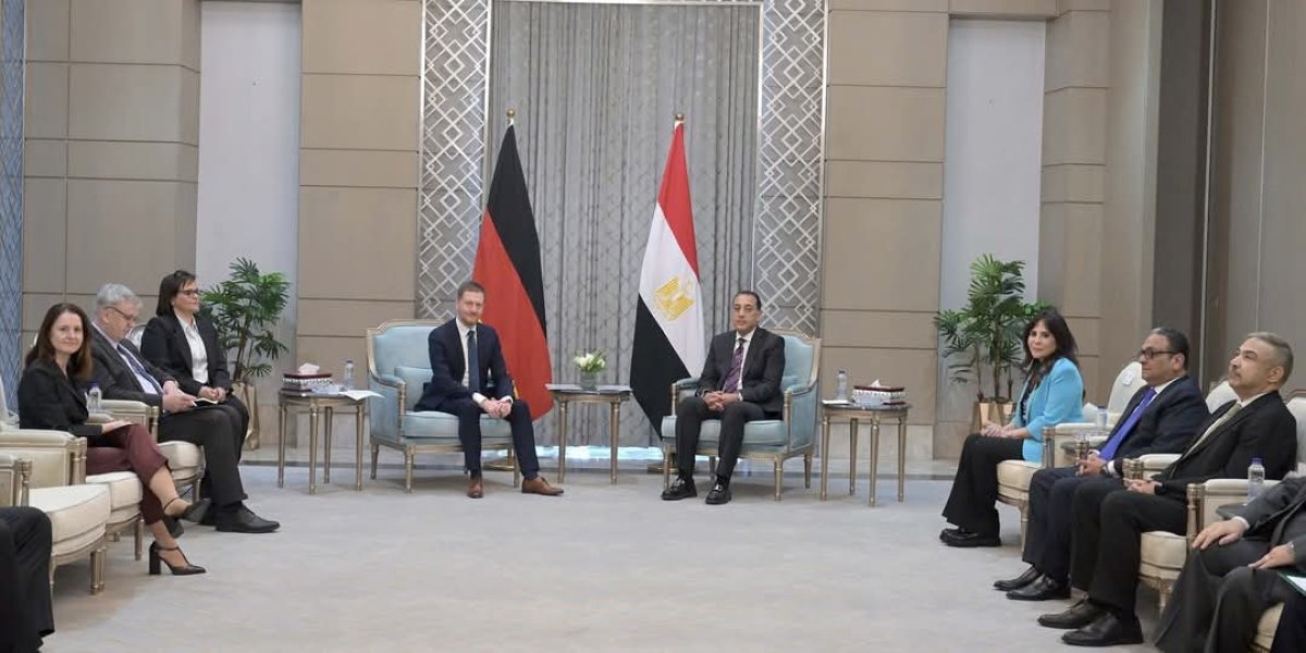 رئيس الوزراء يلتقي رئيس وزراء ولاية ساكسونيا الحرة الألمانية لبحث سبل دعم التعاون المُشترك في عدد من الملفات