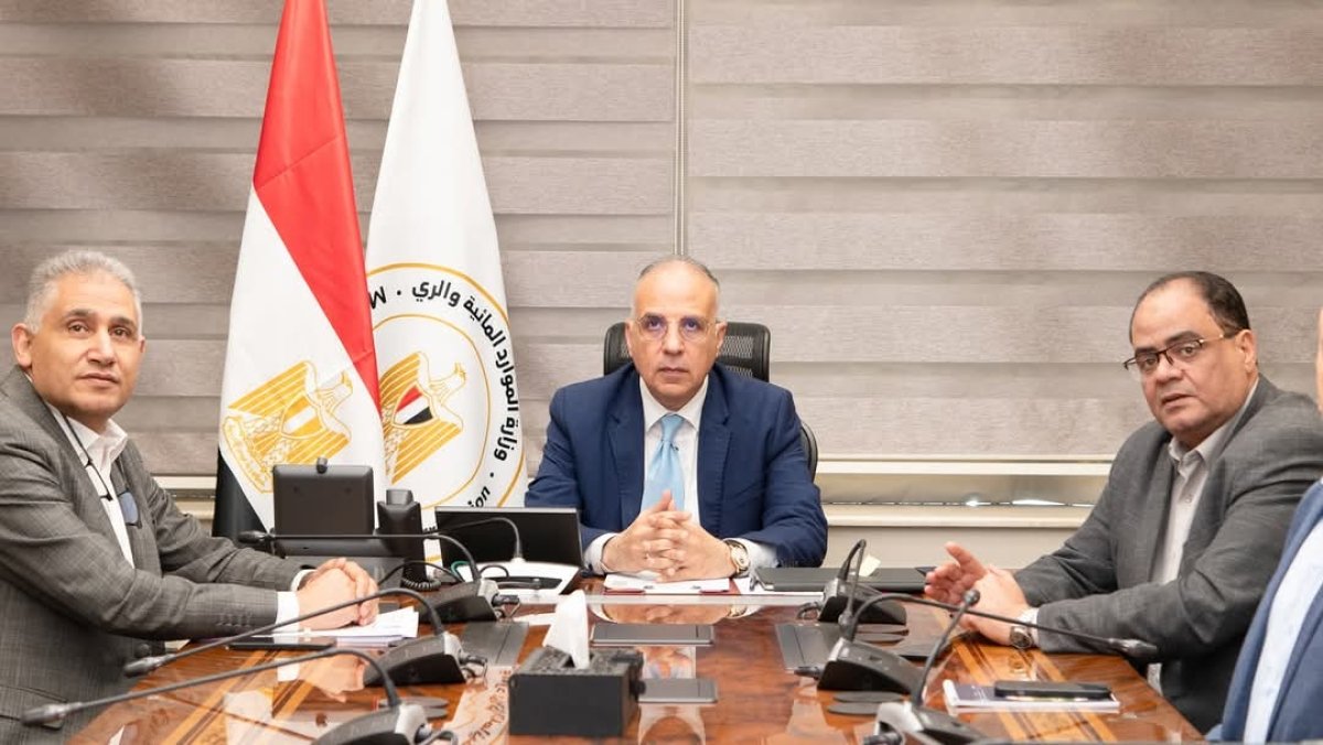 وزير الري يتابع حالة مجري نهر النيل وفرعيه ومجهودات إزالة التعديات على مجرى النهر