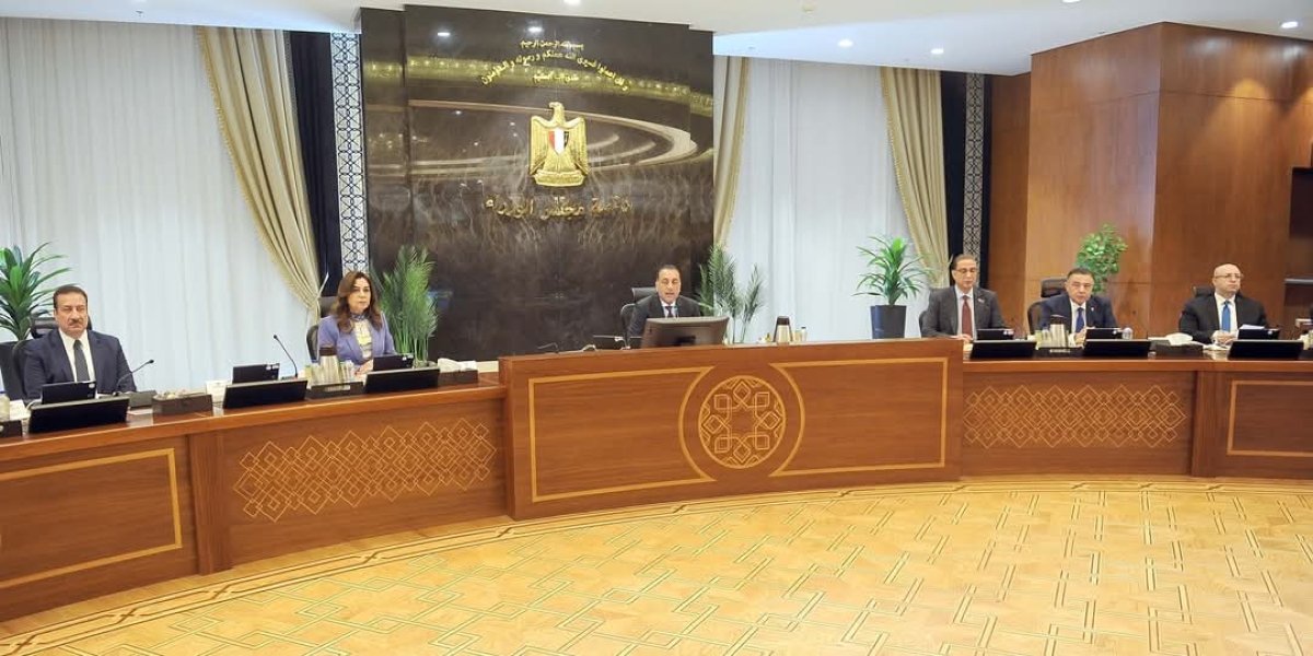 «مدبولي» يُكلف بالتنسيق الكامل بين المحافظين ومديري الأمن في ملفات مخالفات البناء وإزالة التعديات