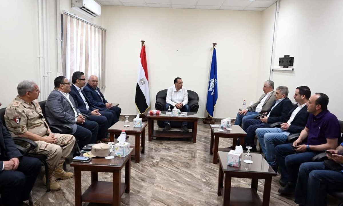 مدبولي: تطوير المواني والمناطق الصناعية يعدُ ركيزة أساسية لتعزيز تنافسية الاقتصاد الوطني وجذب المزيد من الاستثمارات