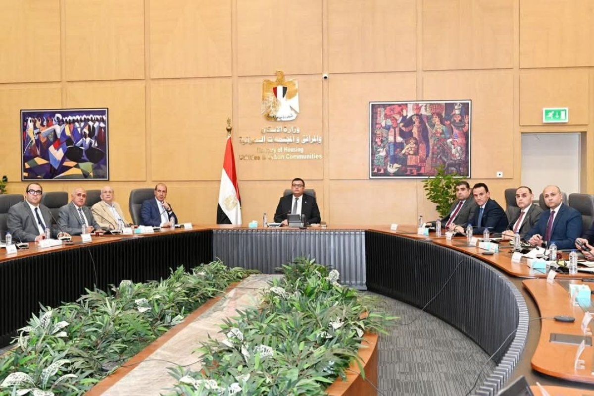 وزير الإسكان يعقد اجتماعًا لمتابعة مشروع تطوير موقع التجلي الأعظم فوق أرض السلام بمدينة سانت كاترين بسيناء